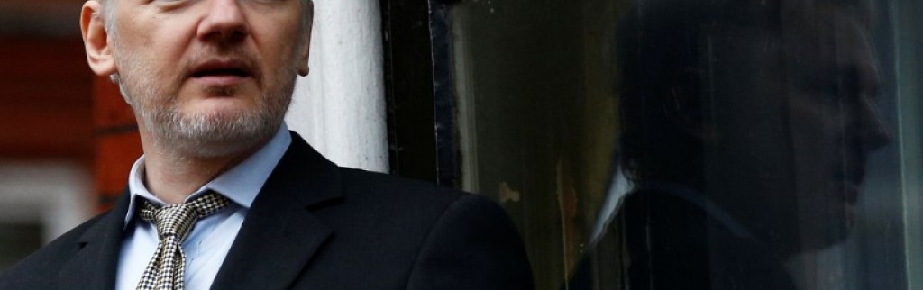 L'avocat d'Assange demande à la Suède de lever le mandat d'arrêt