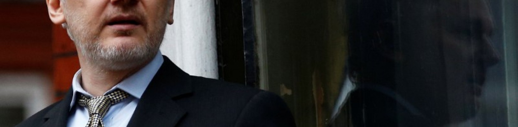 L'avocat d'Assange demande à la Suède de lever le mandat d'arrêt