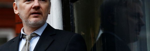 L'avocat d'Assange demande à la Suède de lever le mandat d'arrêt