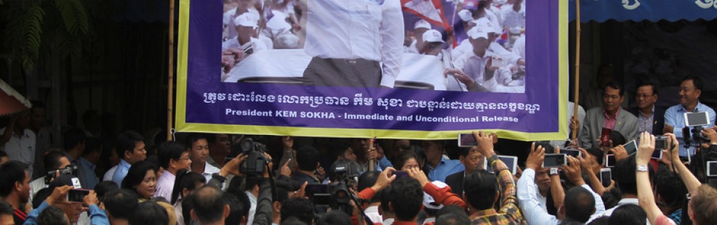 Le chef de l'opposition cambodgienne maintenu en détention
