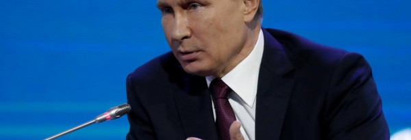La crise nord-coréenne sera résolue pacifiquement, promet Poutine