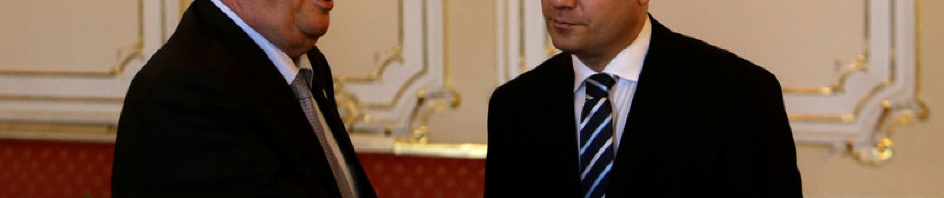 Crise politique à Prague, le Premier ministre change de stratégie