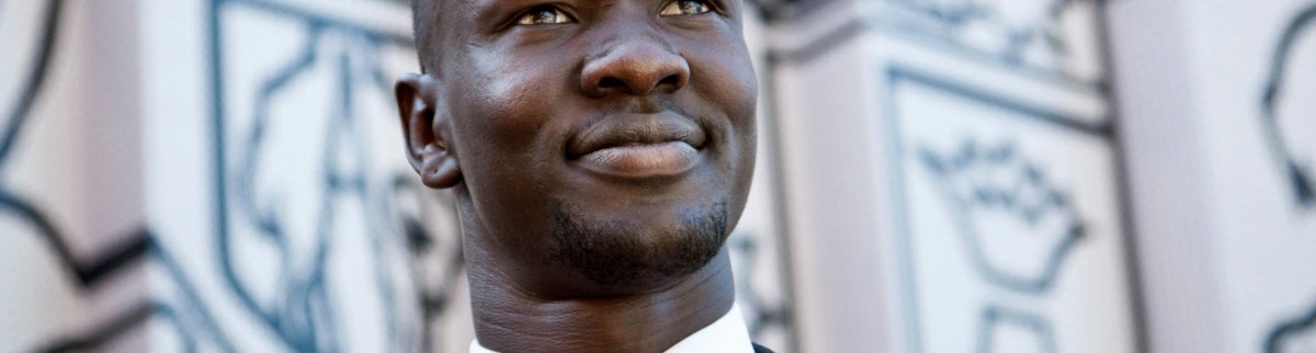 Deng Thiak Adut, l’enfant-soldat devenu avocat