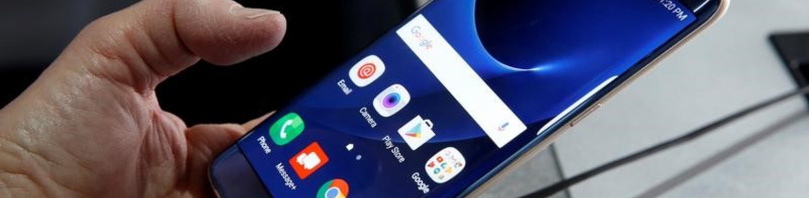 Des députés danois sans smartphone en Russie, sécurité oblige
