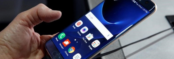 Des députés danois sans smartphone en Russie, sécurité oblige