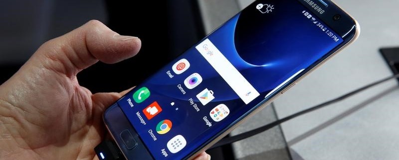 Des députés danois sans smartphone en Russie, sécurité oblige