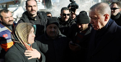 Diplomatie du séisme : quand un tremblement de terre rebat les cartes en Turquie et Syrie