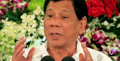 Duterte parlemente pour la fin du siège à Marawi puis se rétracte