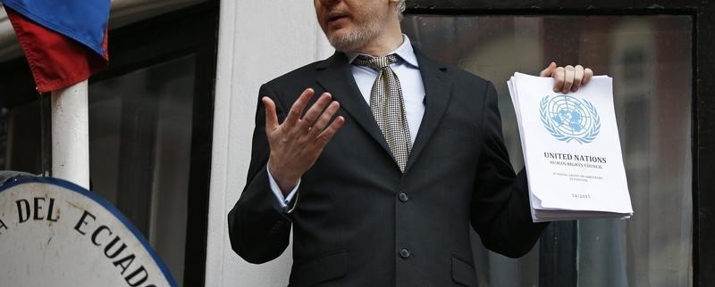 L'Equateur autorise la Suède à interroger Assange à Londres