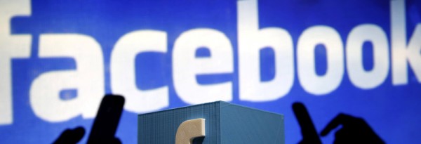 Etats-Unis: Facebook va remettre au Congrès des publicités politiques russes