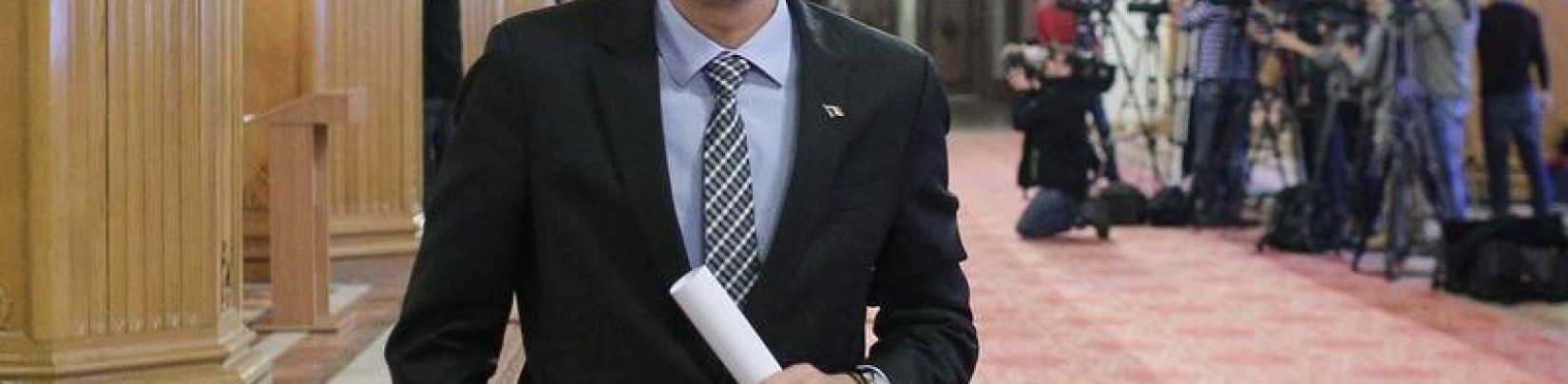 Le gouvernement roumain résiste aux appels à la démission