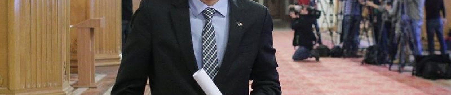 Le gouvernement roumain résiste aux appels à la démission