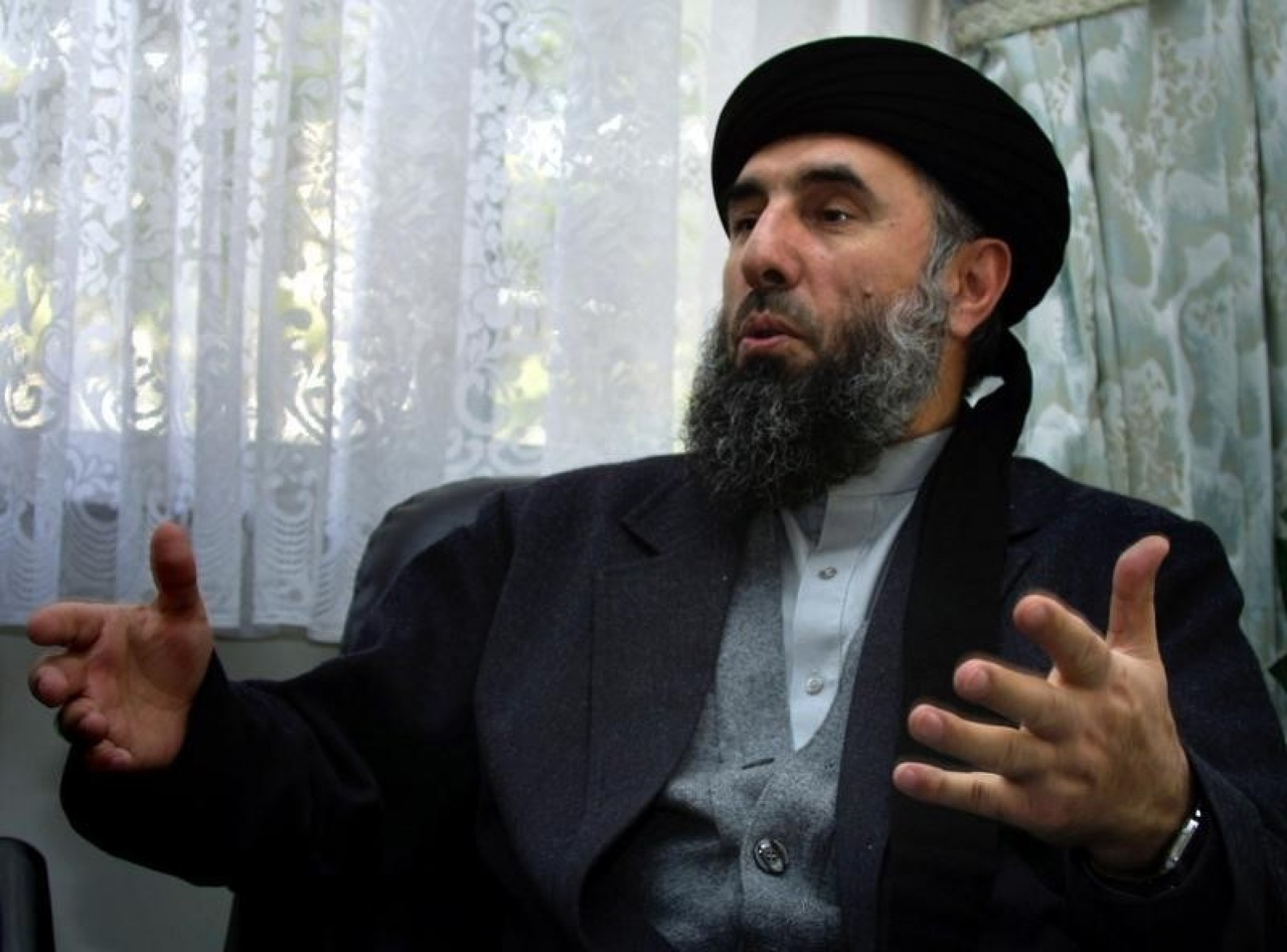 Le Hezb-e-Islami d'Hekmatyar signe un accord de paix avec Kaboul