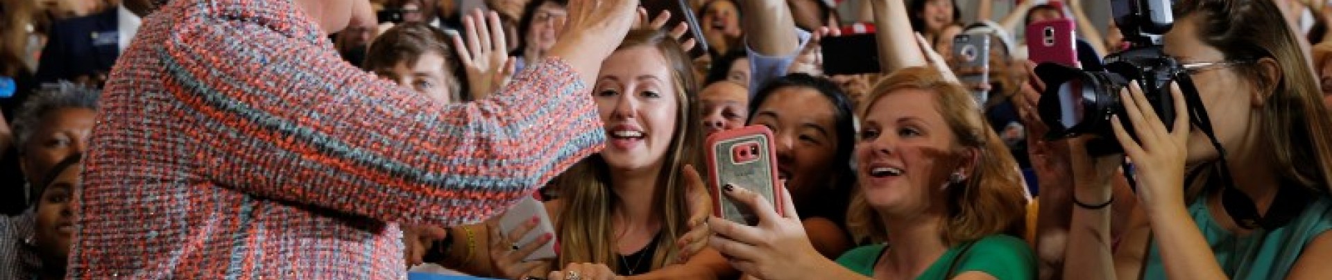 Hillary Clinton de retour en campagne après sa pneumonie
