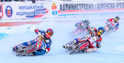 Ice Speedway, de la moto sur glace pour ceux qui n'ont pas froid aux yeux.