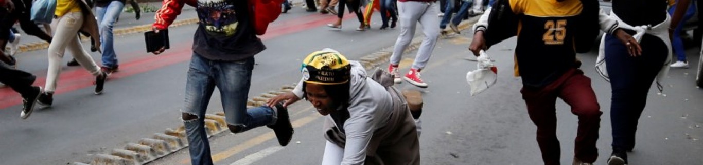 Incidents en marge d'une manifestation anti-Zuma à Johannesburg
