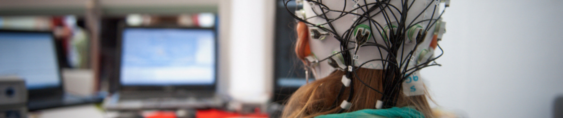 Interfaces Cerveau-Machine : entre avancées spectaculaires et défis éthiques