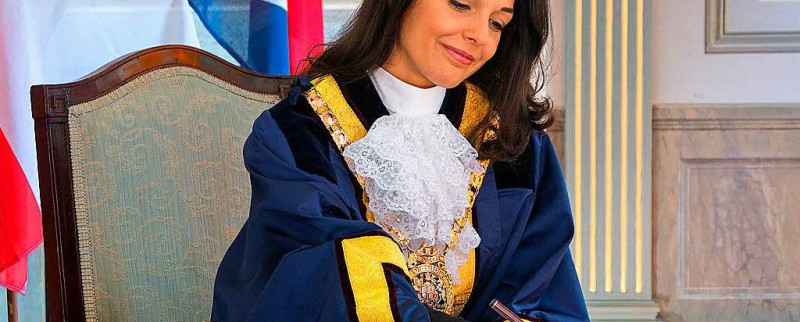 Kaiane Lopez, miss Monde et maire de Gibraltar, au cœur du Brexit