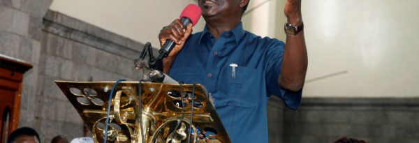 Kenya : Odinga exige des