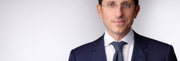 Laurent Obadia, dix ans après : de directeur de la communication à architecte de la transformation