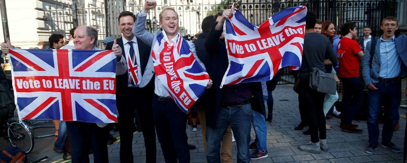 Le Brexit ébranle l'UE, le Royaume-Uni et les marchés