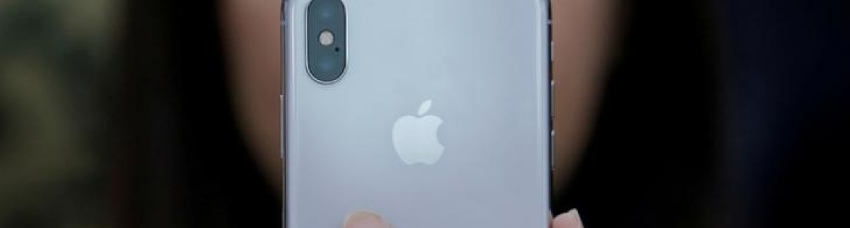 Le bridage des iPhones pourrait conduire Apple devant la justice