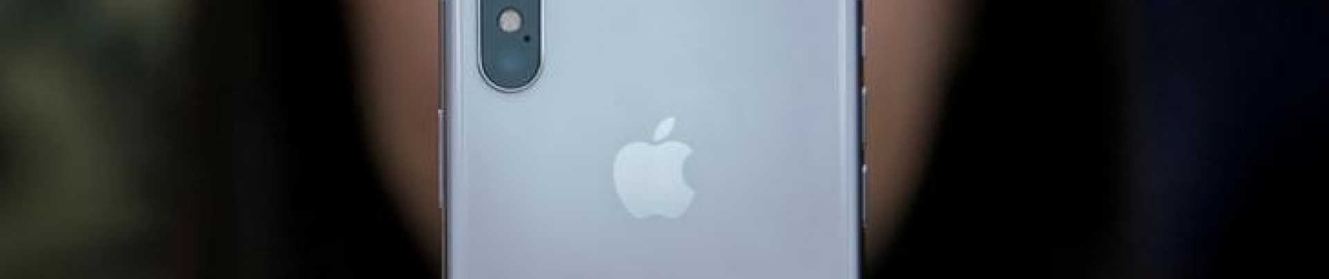 Le bridage des iPhones pourrait conduire Apple devant la justice