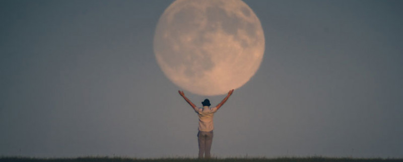Mais à qui appartient la Lune ?