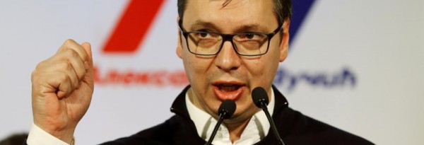 Manifestation pacifique à Belgrade après l'élection du président