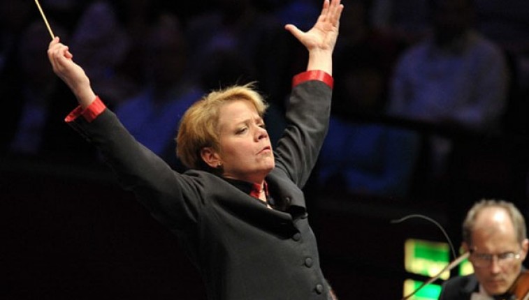 Marin Alsop : une femme à la baguette