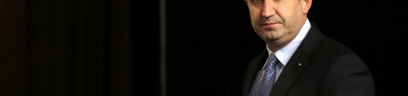 Le prorusse Radev prête serment en tant que président bulgare