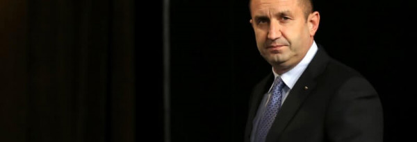 Le prorusse Radev prête serment en tant que président bulgare
