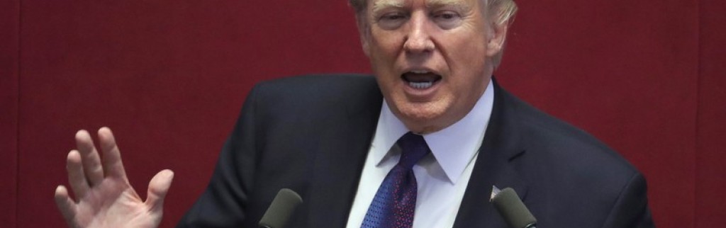 Depuis Séoul, Trump met en garde la Corée du Nord
