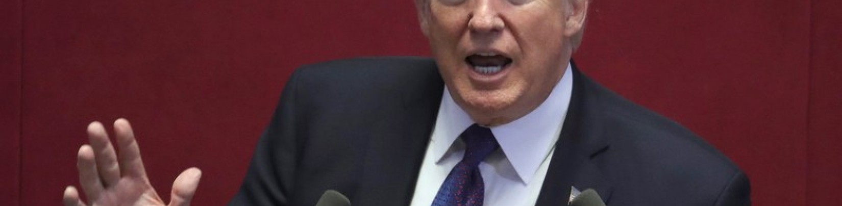 Depuis Séoul, Trump met en garde la Corée du Nord