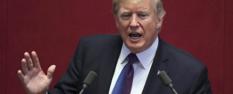 Depuis Séoul, Trump met en garde la Corée du Nord