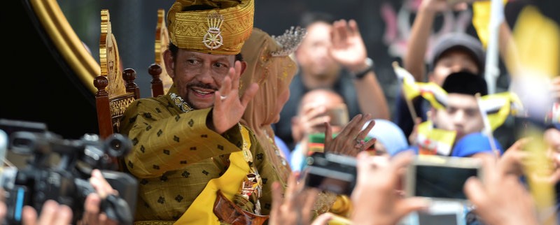 Le sultan de Brunei fête ses 50 ans de règne