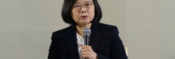 Taïwan juge irresponsables de nouveaux corridors aériens chinois