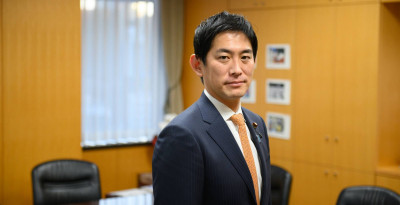 Takayuki Kobayashi à la tête du nouveau ministère japonais de la Sécurité économique