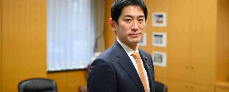 Takayuki Kobayashi à la tête du nouveau ministère japonais de la Sécurité économique