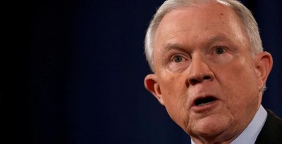 Trump attaque de nouveau Jeff Sessions, sur la sellette