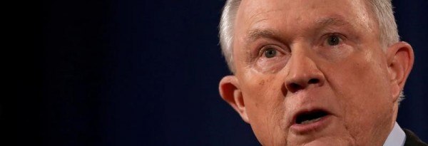 Trump attaque de nouveau Jeff Sessions, sur la sellette