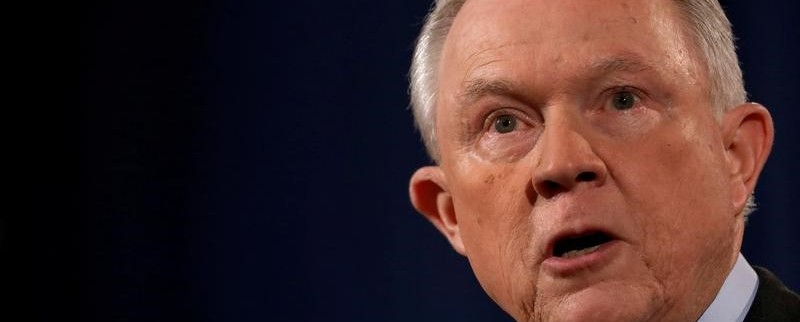 Trump attaque de nouveau Jeff Sessions, sur la sellette