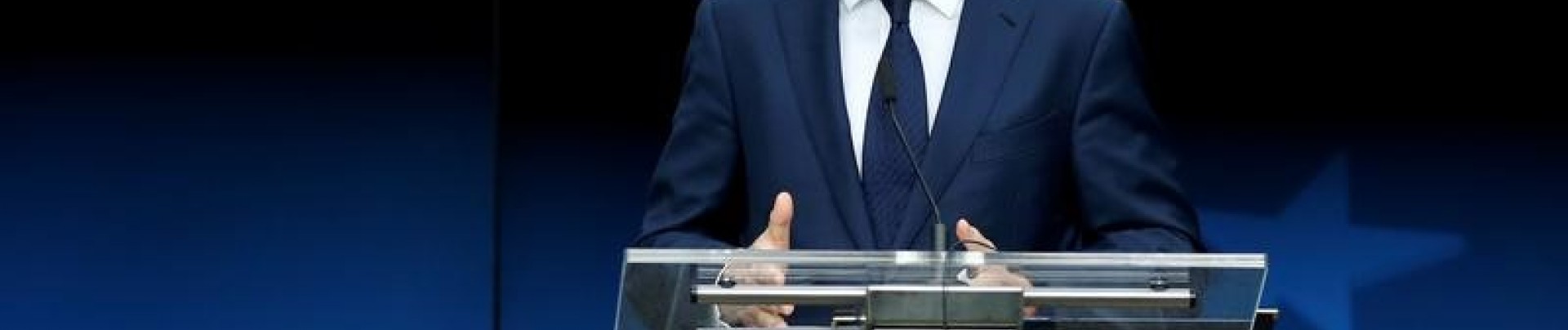 Tusk ne pourra pas témoigner mercredi en Pologne