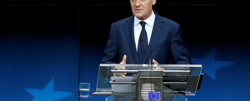 Tusk ne pourra pas témoigner mercredi en Pologne