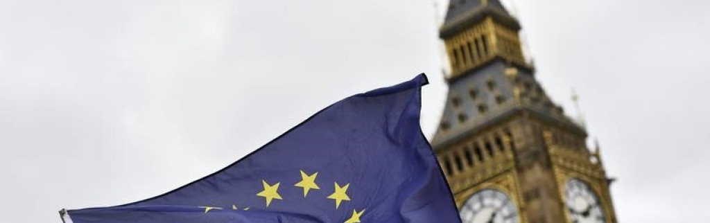 RPT-L'UE répond à May, ligne ferme pour la période de transition